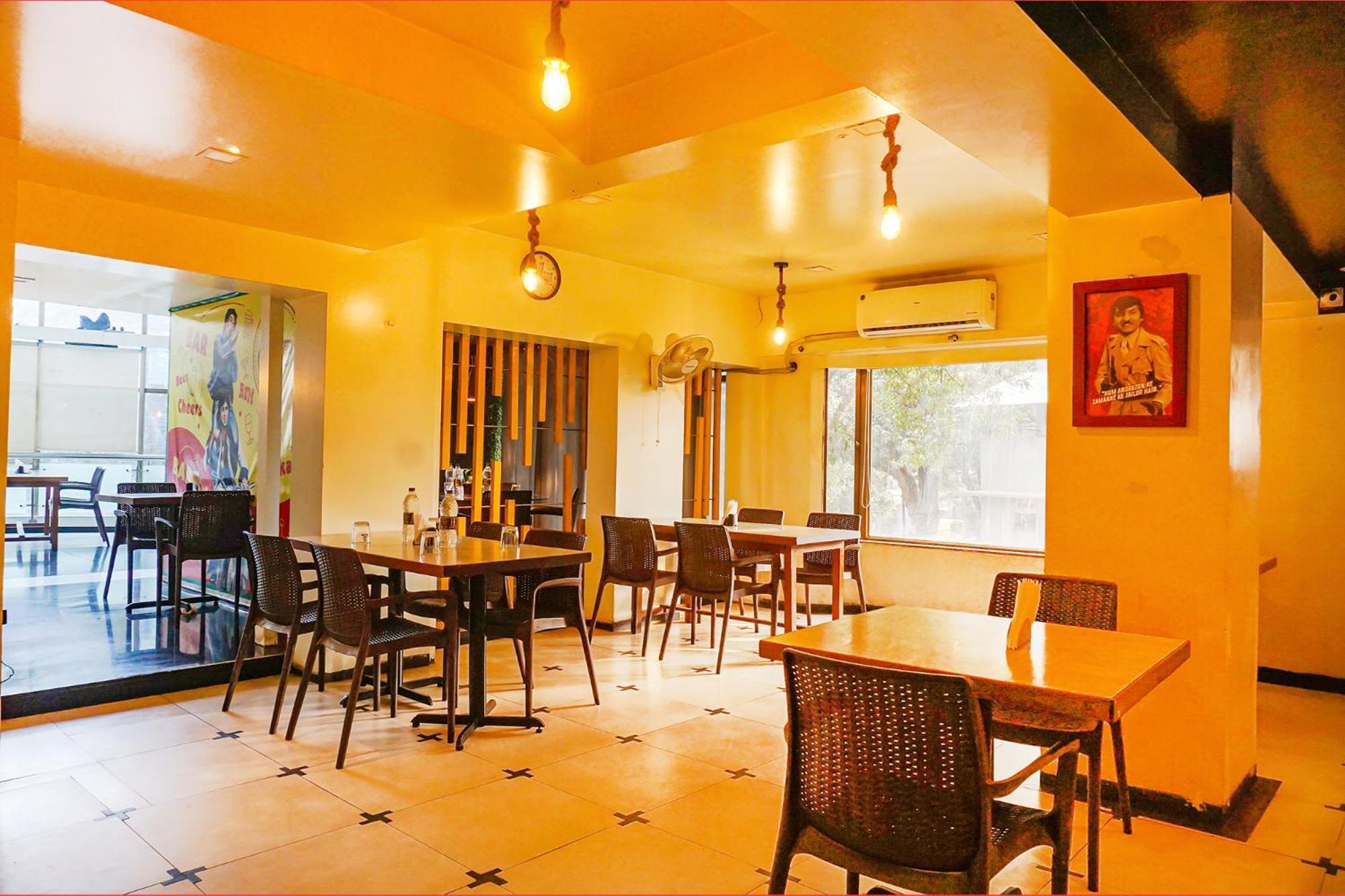 Fabhotel Prime Deccan 8 Pune Exteriör bild