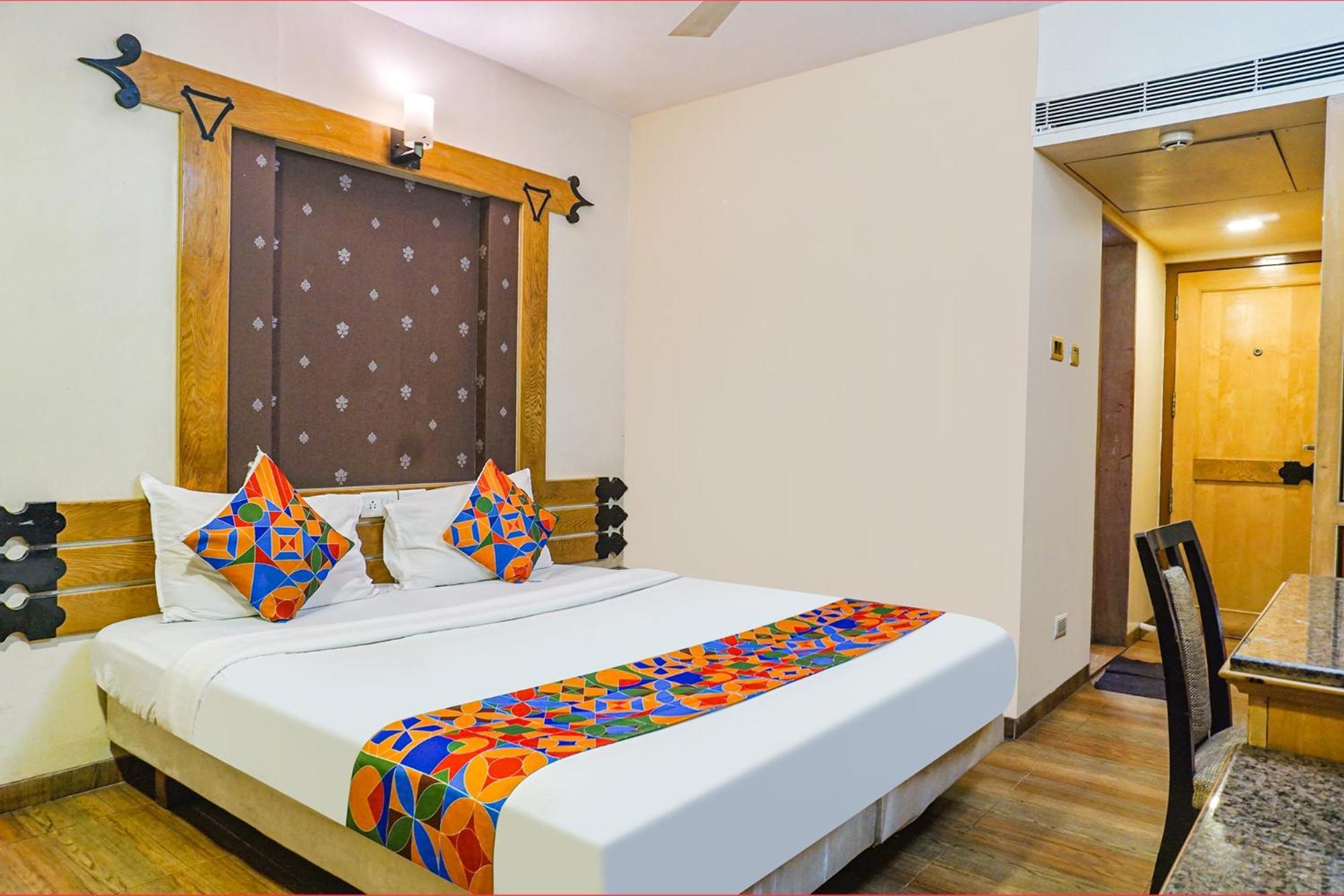 Fabhotel Prime Deccan 8 Pune Exteriör bild