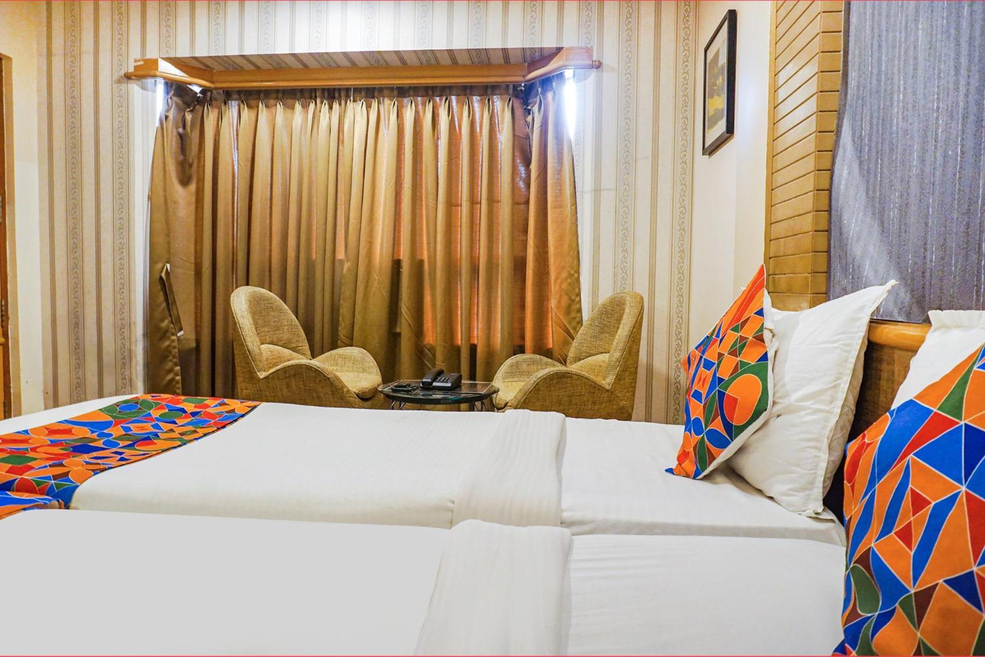 Fabhotel Prime Deccan 8 Pune Exteriör bild